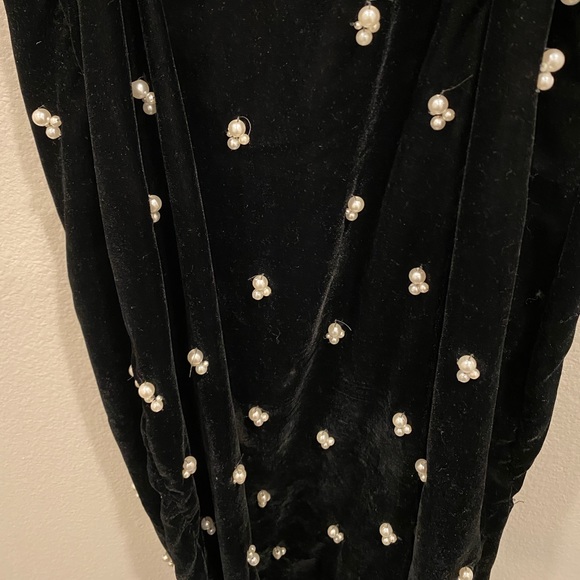 Midi length dress with slit and pearls - Picture 5 of 5